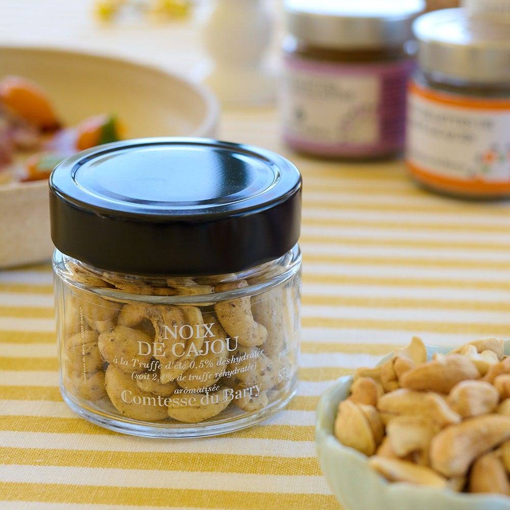 Cashew nuts with truffle